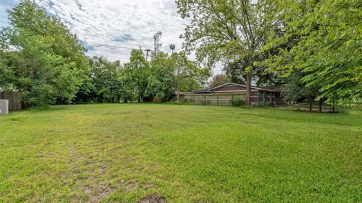 Houston null-story, null-bed 9415 Greenwillow Street-idx