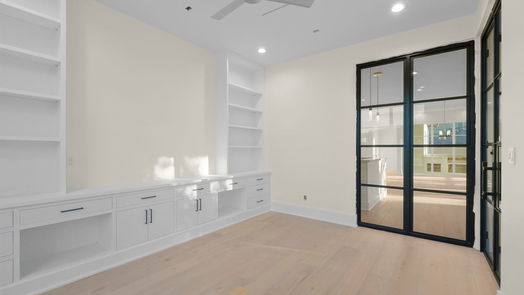 Houston 2-story, 5-bed 4943 Dumfries Drive-idx