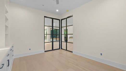 Houston 2-story, 5-bed 4943 Dumfries Drive-idx