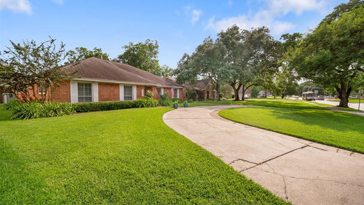 Houston 1-story, 4-bed 5821 Willowbend Boulevard-idx