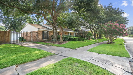 Houston 1-story, 3-bed 5450 Loch Lomond Drive-idx