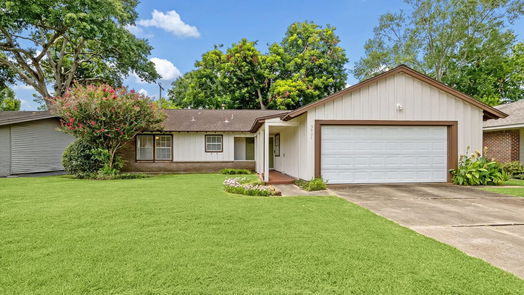 Houston 1-story, 3-bed 5431 Creekbend Drive-idx