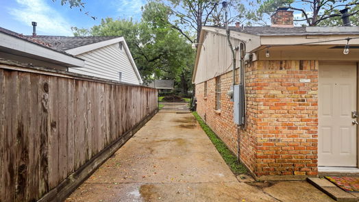 Houston 1-story, 3-bed 5939 Rutherglenn Drive-idx