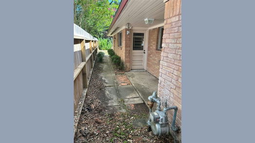 Houston 1-story, 3-bed 5934 Claridge Drive-idx