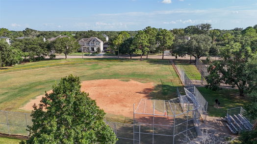 Houston 1-story, 5-bed 5050 Glenmeadow Drive-idx