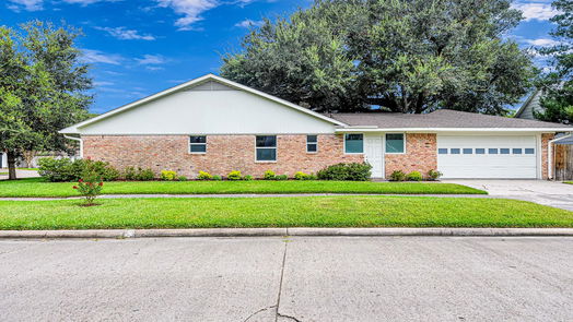 Houston 1-story, 3-bed 9823 Braewick Drive-idx