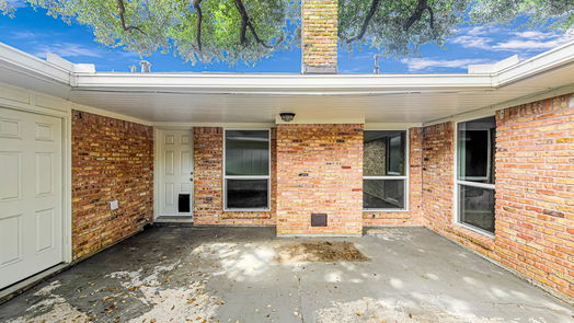 Houston 1-story, 3-bed 9823 Braewick Drive-idx