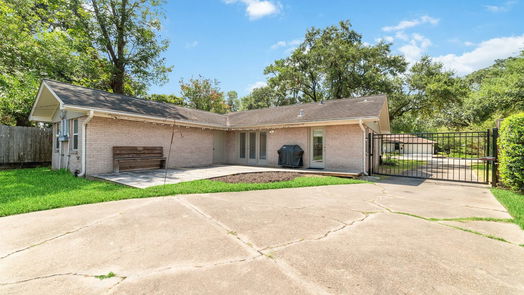 Houston 1-story, 3-bed 5426 Kingfisher Drive-idx