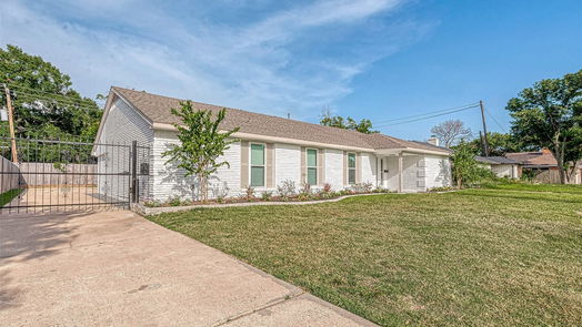 Houston 1-story, 4-bed 11115 Hillcroft Street-idx