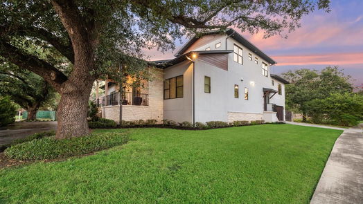 Houston 2-story, 5-bed 9411 Braesheather Court-idx