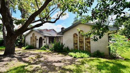 Houston 1-story, 4-bed 6222 Braesheather Circle-idx