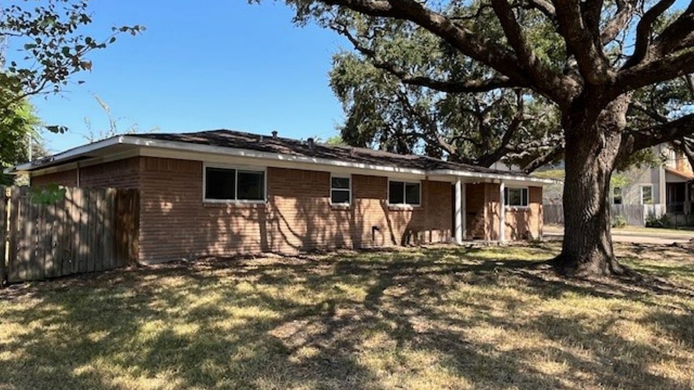 Houston 1-story, 4-bed 5402 BEECHNUT Street-idx