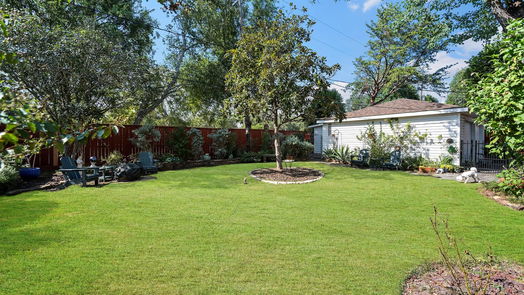 Houston 1-story, 3-bed 5735 Hummingbird Street-idx