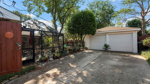 Houston 1-story, 3-bed 5735 Hummingbird Street-idx