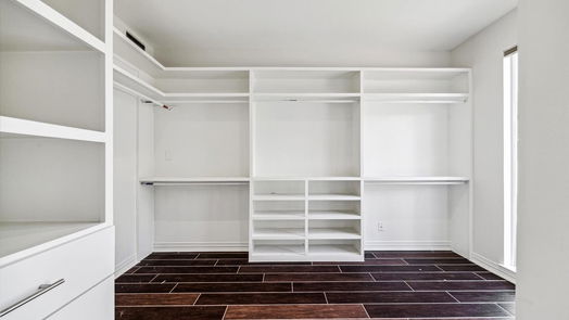 Houston null-story, 3-bed 4934 Valkeith Drive-idx