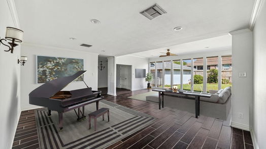 Houston null-story, 3-bed 4934 Valkeith Drive-idx