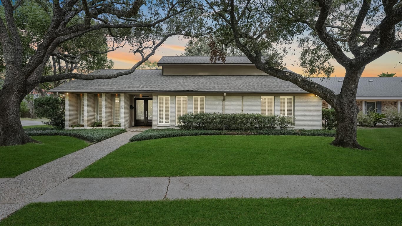 Houston 2-story, 4-bed 8903 Birdwood Court-idx