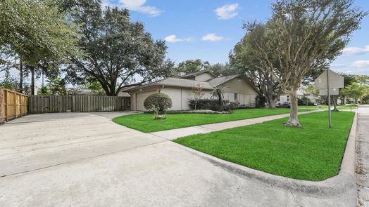 Houston 2-story, 4-bed 8903 Birdwood Court-idx