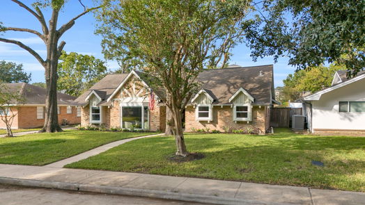 Houston null-story, 3-bed 4306 Woodvalley Drive-idx