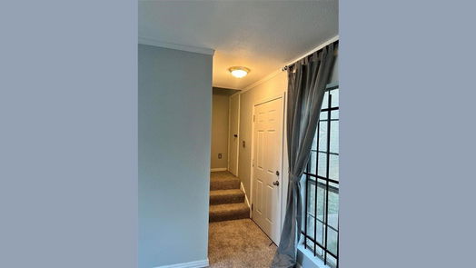 Houston 2-story, 1-bed 6328 Creekbend Drive-idx