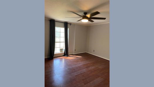 Houston 2-story, 1-bed 6328 Creekbend Drive-idx