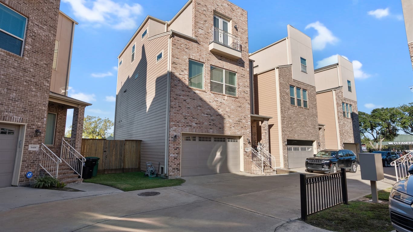 Houston 3-story, 4-bed 9406 Glenfield Court-idx