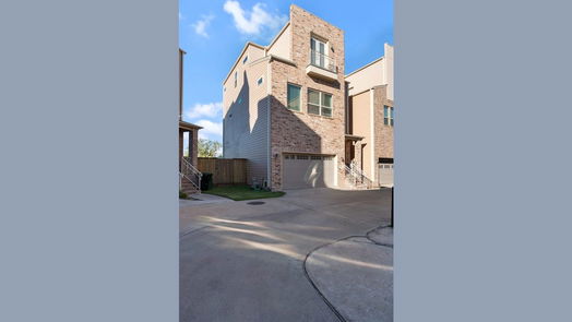 Houston 3-story, 4-bed 9406 Glenfield Court-idx