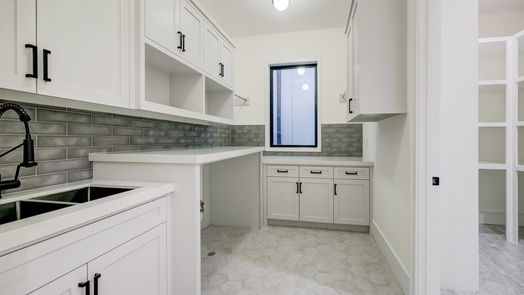 Houston 2-story, 5-bed 1948 Portsmouth Street-idx