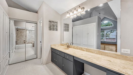 Houston 2-story, 1-bed 2633 Peckham Street 4-idx