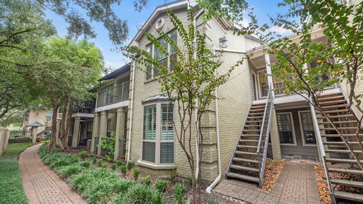 Houston 1-story, 2-bed 2700 Revere Street 104-idx