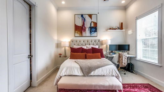 Houston 3-story, 3-bed 2303 Richton C-idx