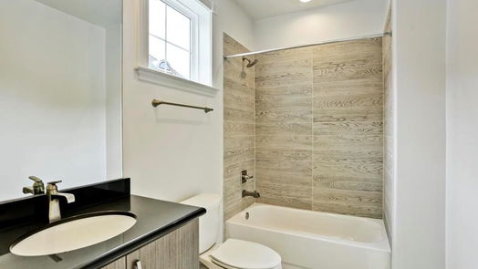 Houston 3-story, 3-bed 2303 Richton C-idx