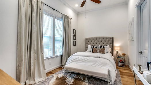 Houston 3-story, 3-bed 2303 Richton C-idx