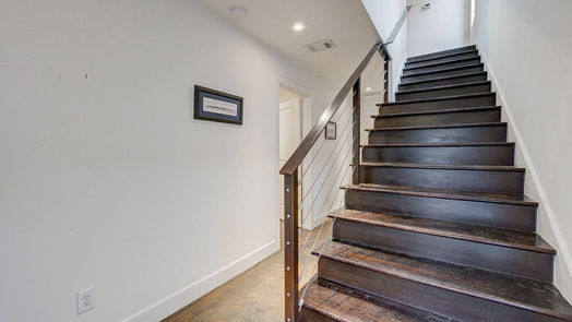 Houston 3-story, 3-bed 1821 W Main Street E-idx
