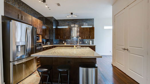 Houston 3-story, 3-bed 1821 W Main Street E-idx