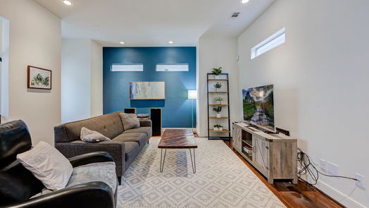 Houston 3-story, 3-bed 1821 W Main Street E-idx