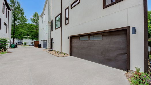 Houston 3-story, 3-bed 1821 W Main Street E-idx