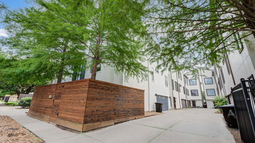Houston 3-story, 3-bed 1821 W Main Street E-idx