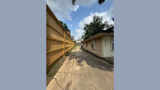 Houston 1-story, 0-bed 3319 Bammel Lane-idx