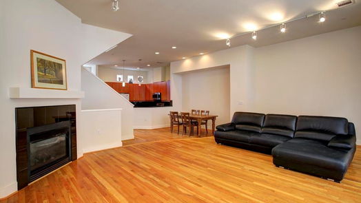 Houston 3-story, 3-bed 2437 South Blvd Boulevard 10-idx
