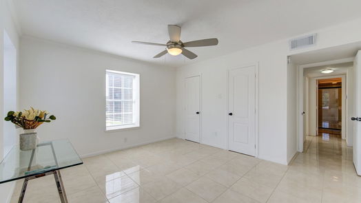 Houston 1-story, 2-bed 3131 Southwest Freeway B23-idx