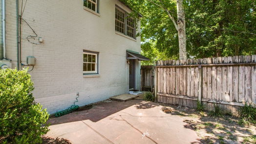 Houston 2-story, 1-bed 2250 W Main Street-idx