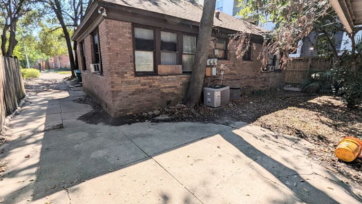 Houston 1-story, 1-bed 1934 Hawthorne Street-idx