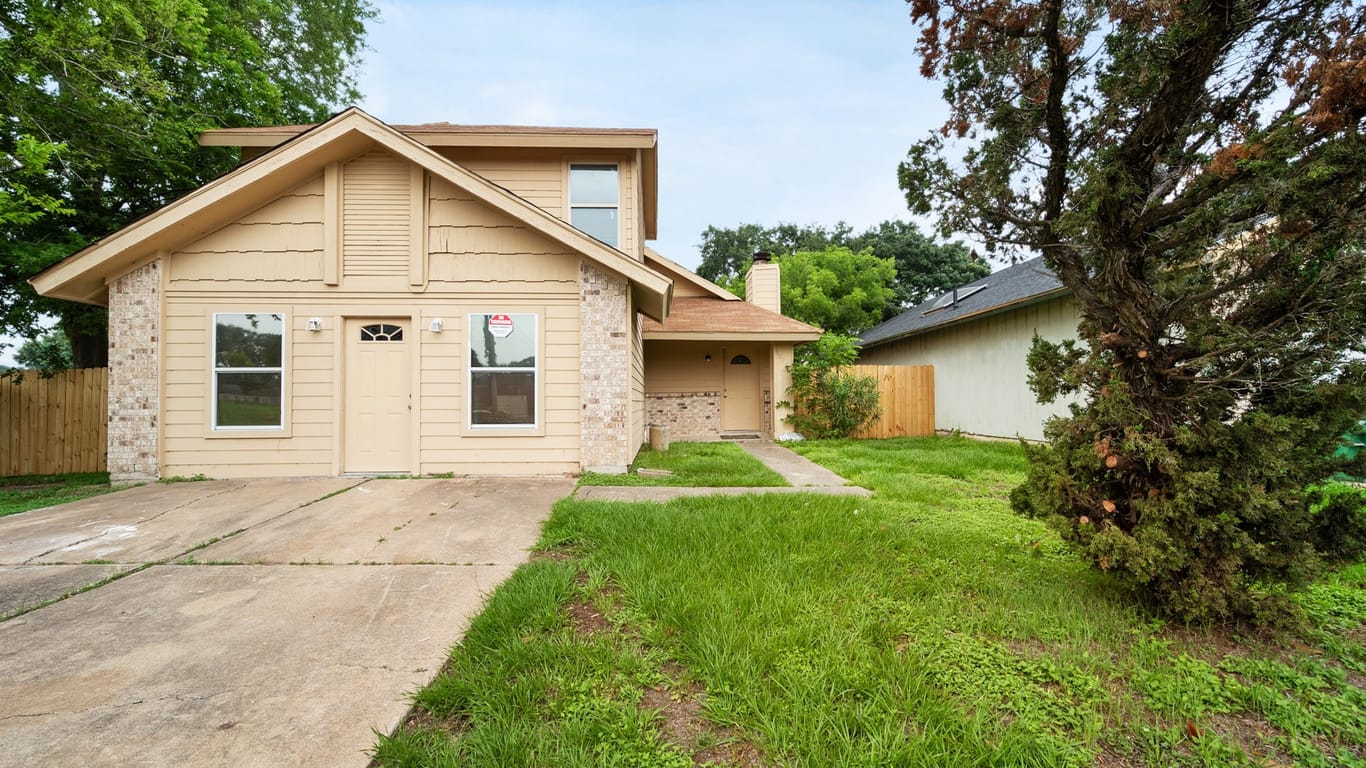 Houston 2-story, 4-bed 10722 Landsbury Drive-idx