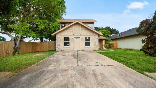 Houston 2-story, 4-bed 10722 Landsbury Drive-idx