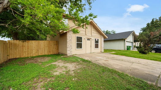 Houston 2-story, 4-bed 10722 Landsbury Drive-idx