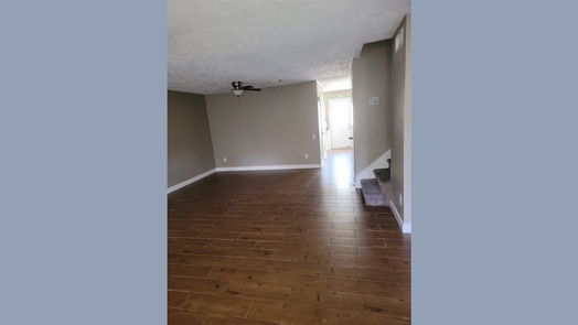 Houston 2-story, 3-bed 10646 Bexley Drive-idx