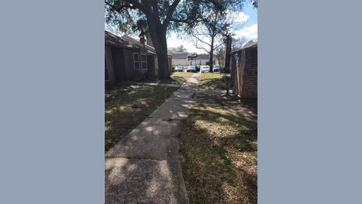 Houston 2-story, 3-bed 10646 Bexley Drive-idx