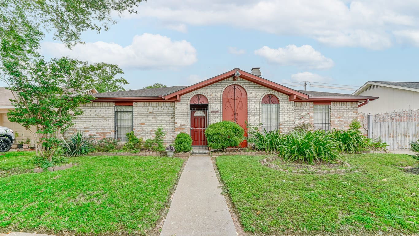 Houston 1-story, 4-bed 8802 Brookwulf Drive-idx