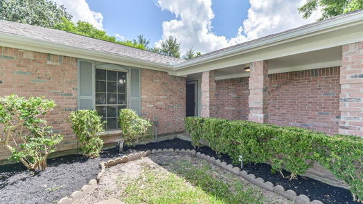 Houston 1-story, 3-bed 10806 Shannon Hills Drive-idx